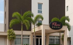 Hotel Suites Flex Inn